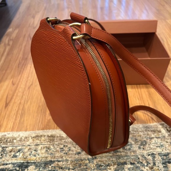 100% authentic Louis Vuitton Mabillon Brown Epi leather Backpack - Picture 16 of 16